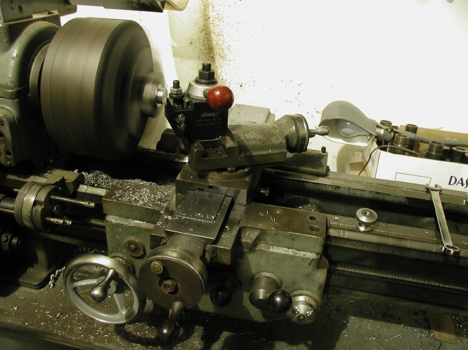 Knobs on the lathe
